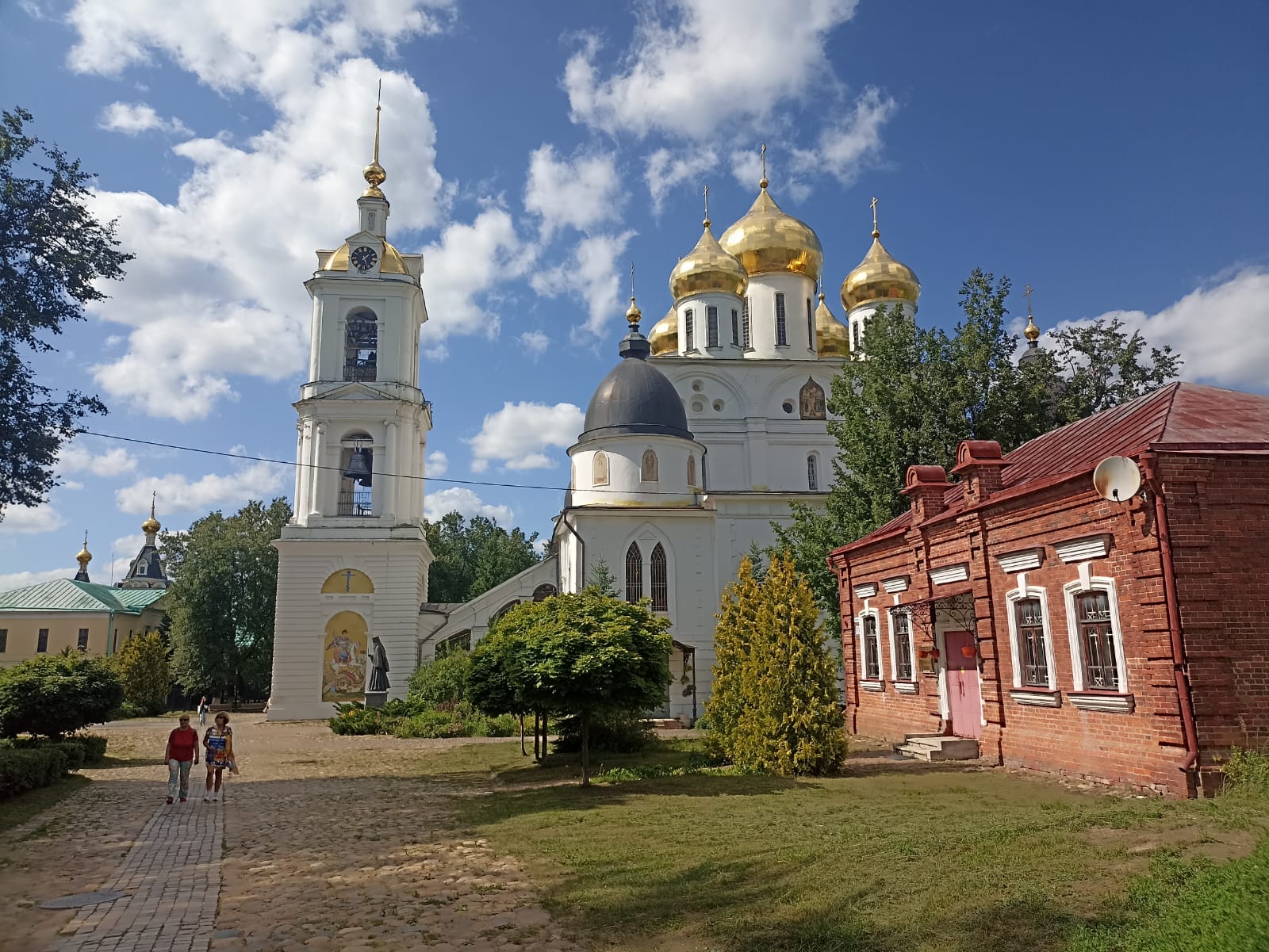 https://upforme.ru/uploads/0001/d0/60/4973/236411.jpg
