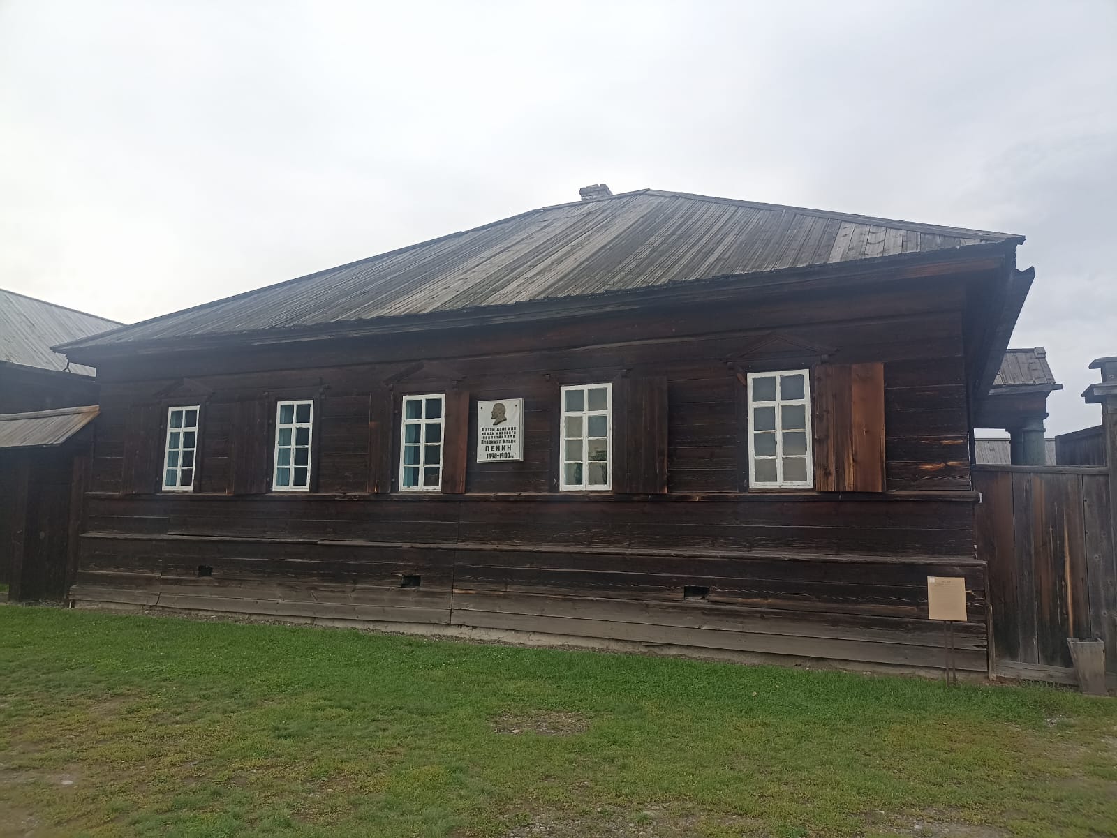 https://upforme.ru/uploads/0001/d0/60/4973/248994.jpg