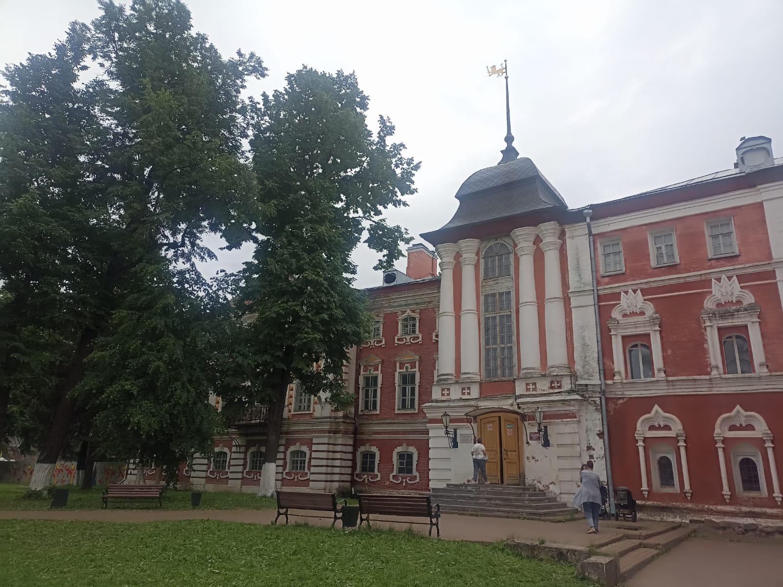 https://upforme.ru/uploads/0001/d0/60/4973/296486.jpg