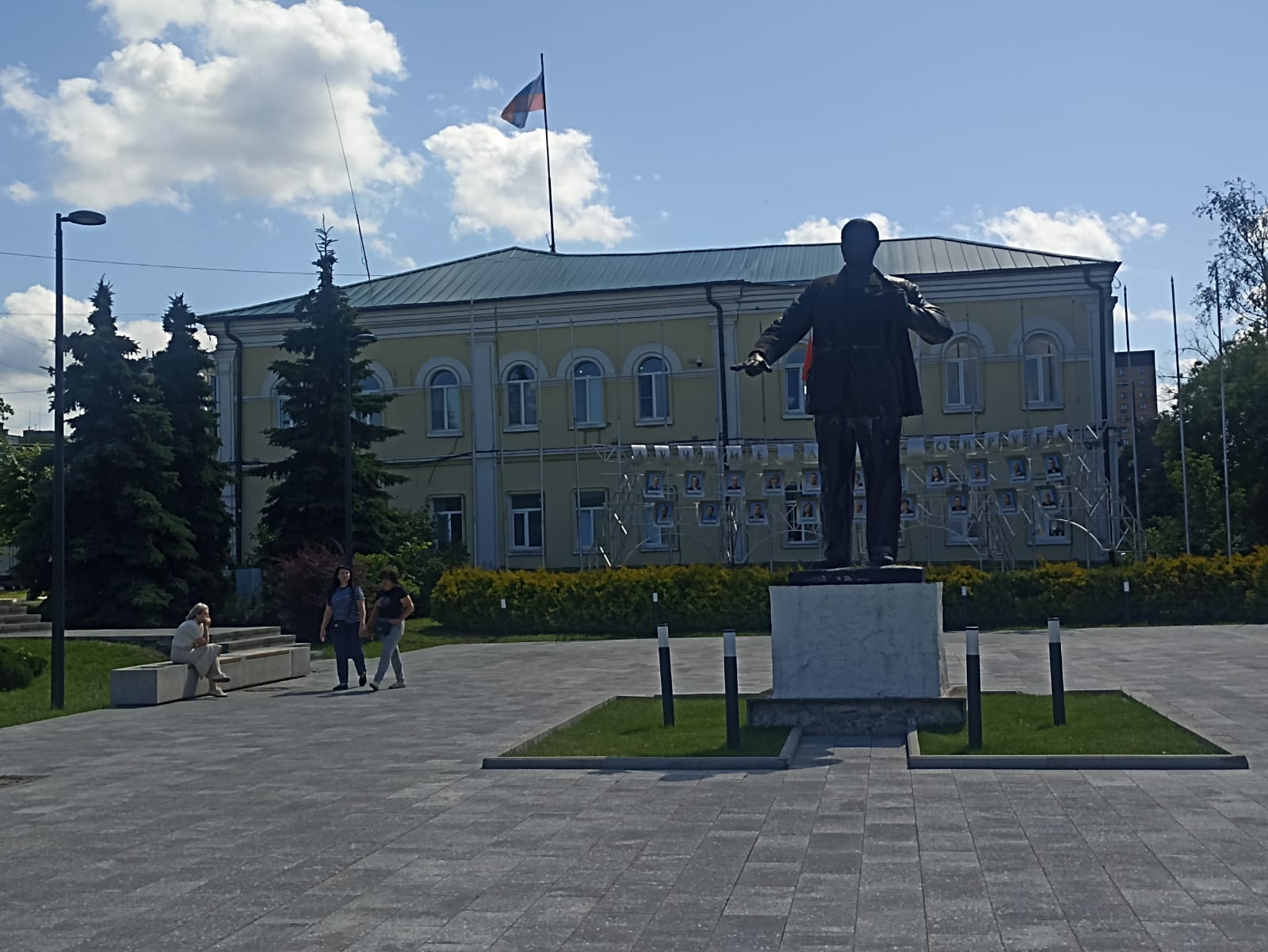 https://upforme.ru/uploads/0001/d0/60/4973/371439.jpg