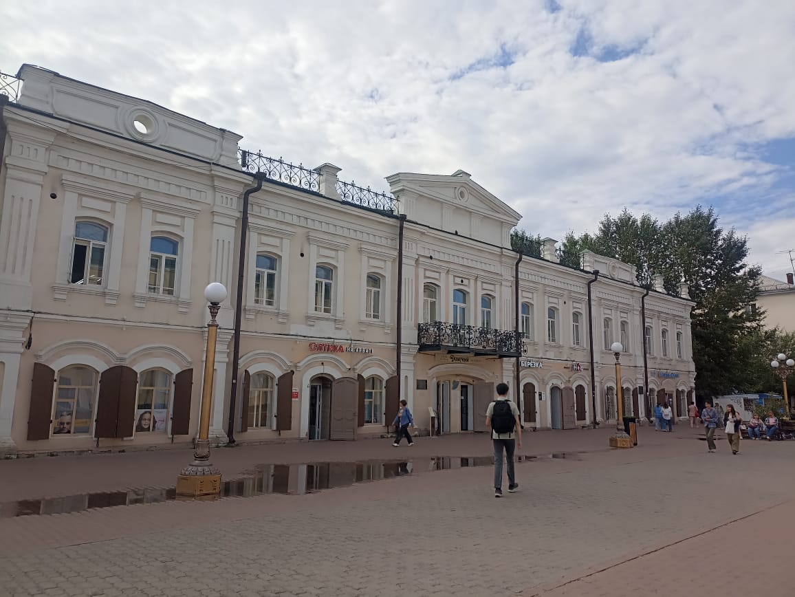 https://upforme.ru/uploads/0001/d0/60/4973/389857.jpg