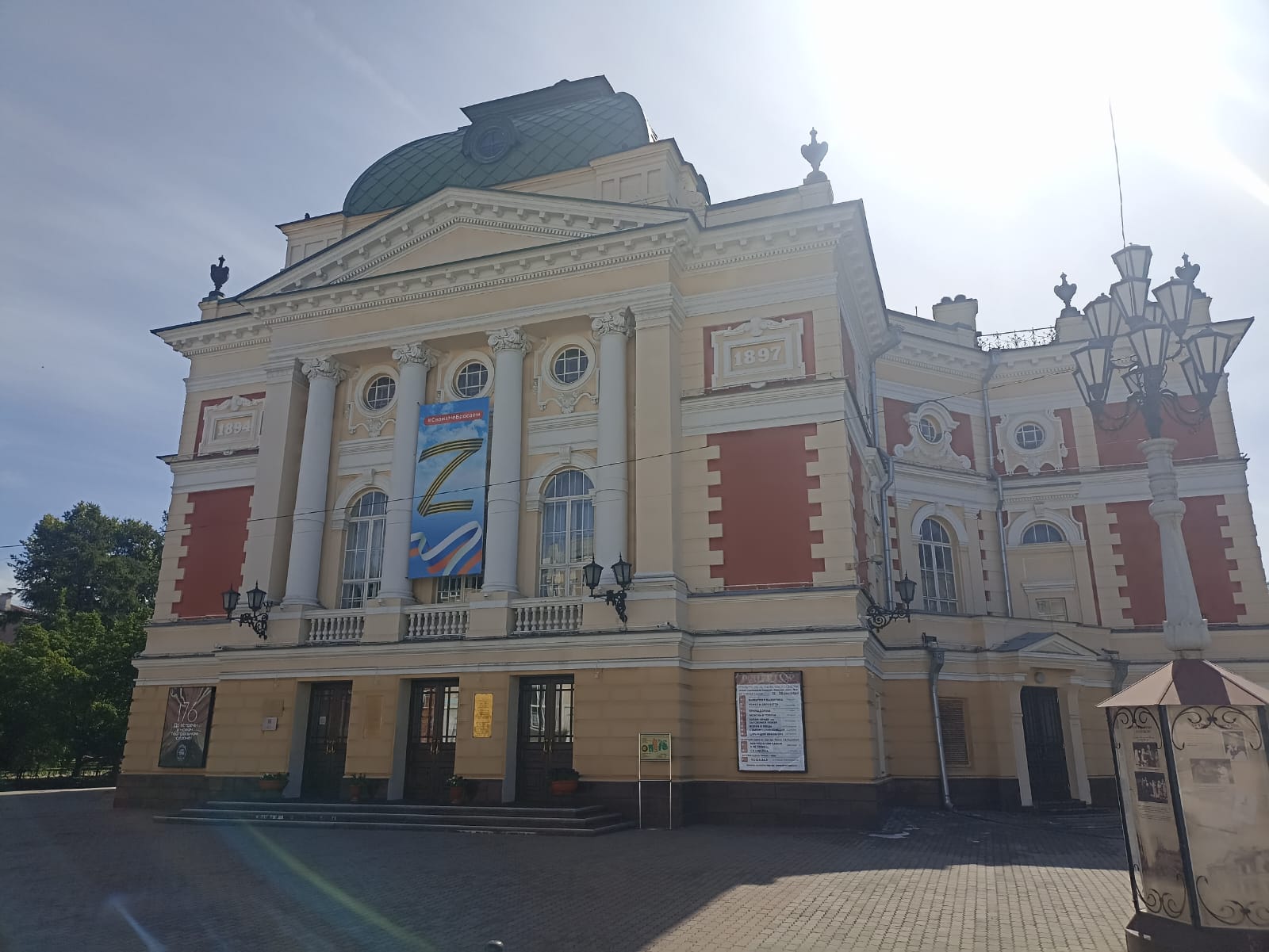 https://upforme.ru/uploads/0001/d0/60/4973/397543.jpg