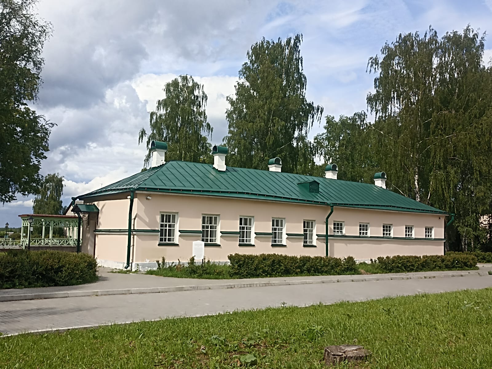 https://upforme.ru/uploads/0001/d0/60/4973/522653.jpg