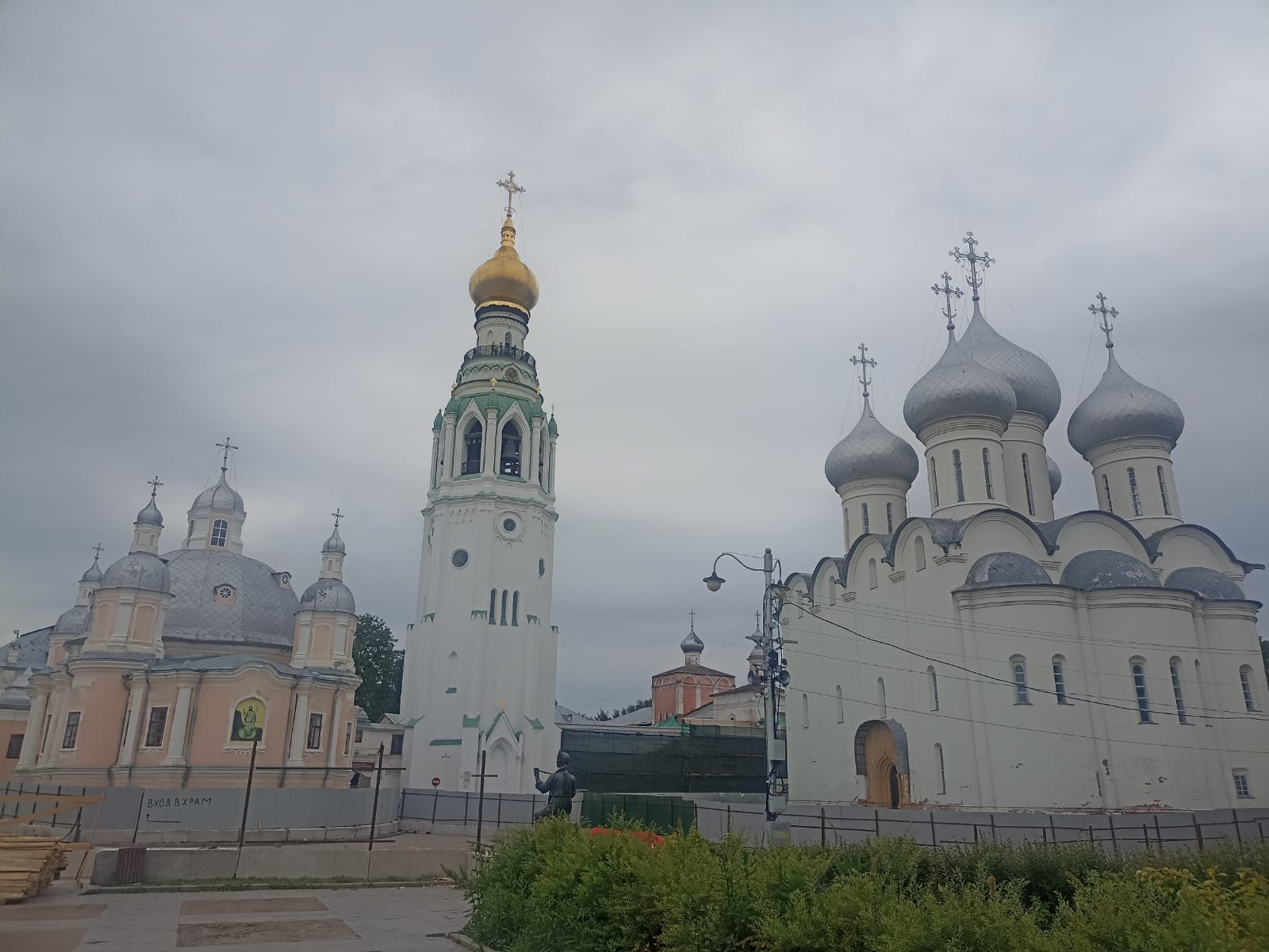 https://upforme.ru/uploads/0001/d0/60/4973/527085.jpg