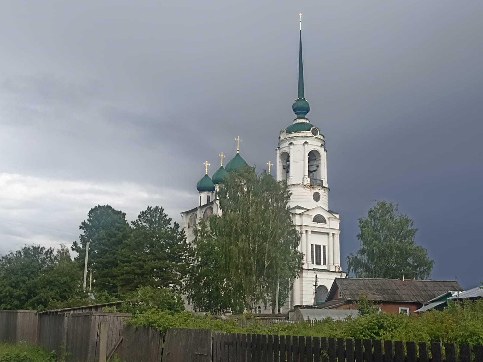 https://upforme.ru/uploads/0001/d0/60/4973/536445.jpg