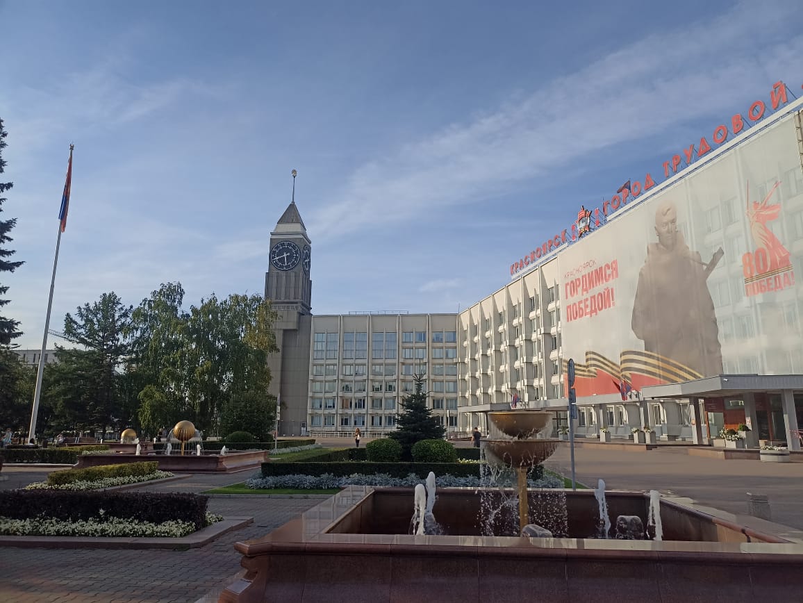 https://upforme.ru/uploads/0001/d0/60/4973/598022.jpg