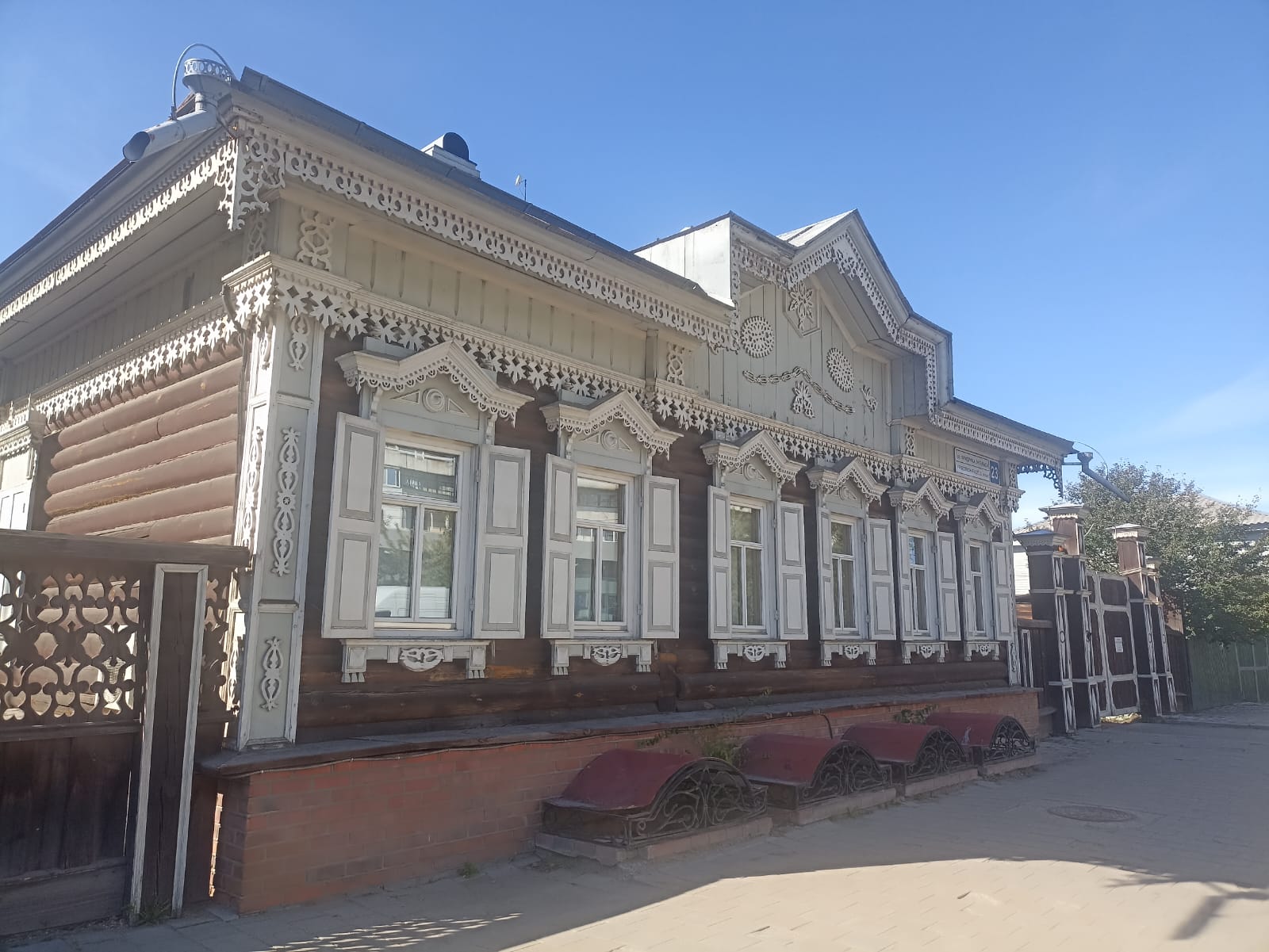 https://upforme.ru/uploads/0001/d0/60/4973/695900.jpg