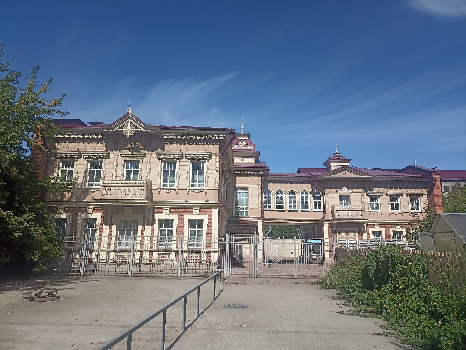 https://upforme.ru/uploads/0001/d0/60/4973/729778.jpg