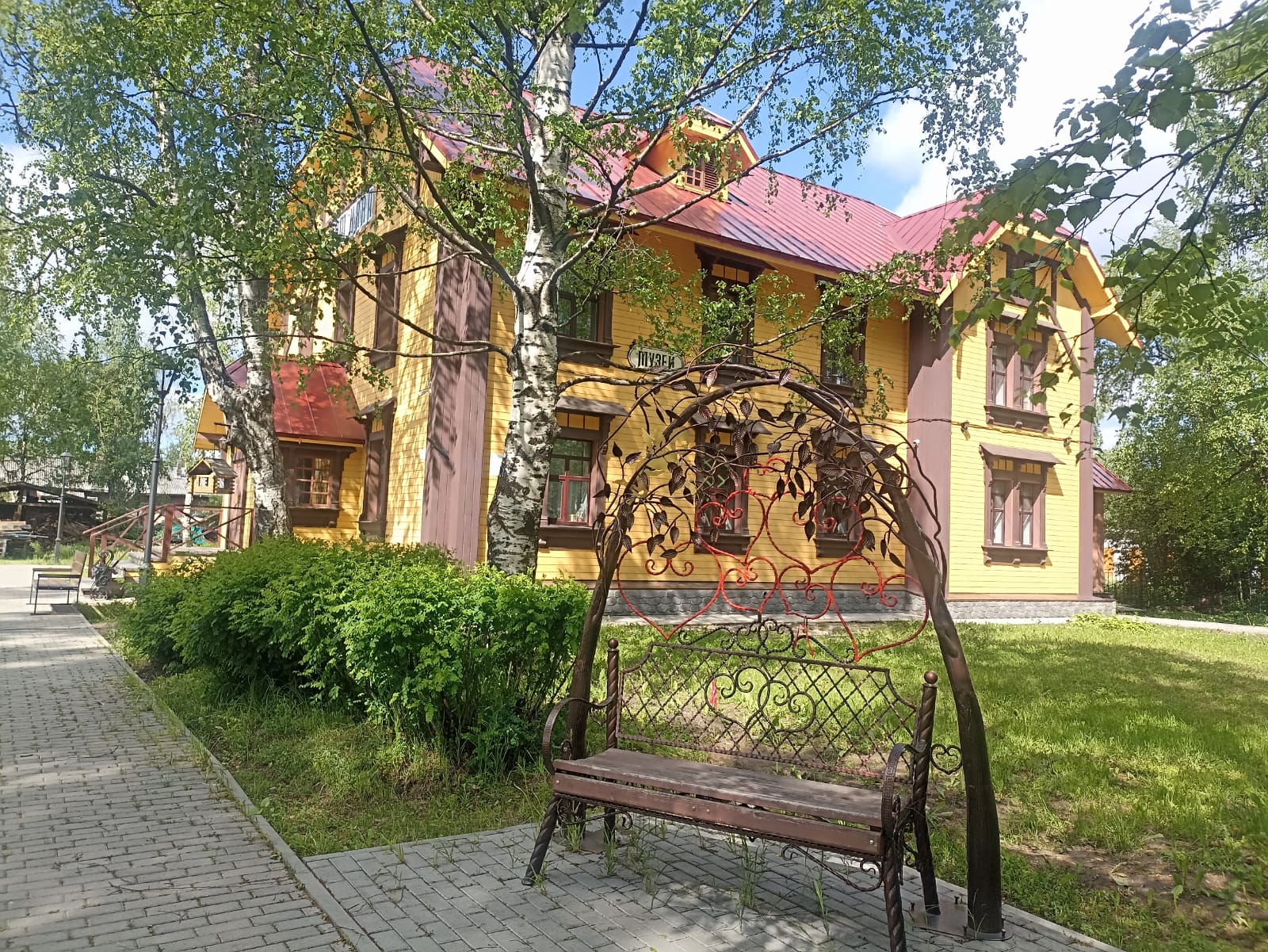 https://upforme.ru/uploads/0001/d0/60/4973/784433.jpg