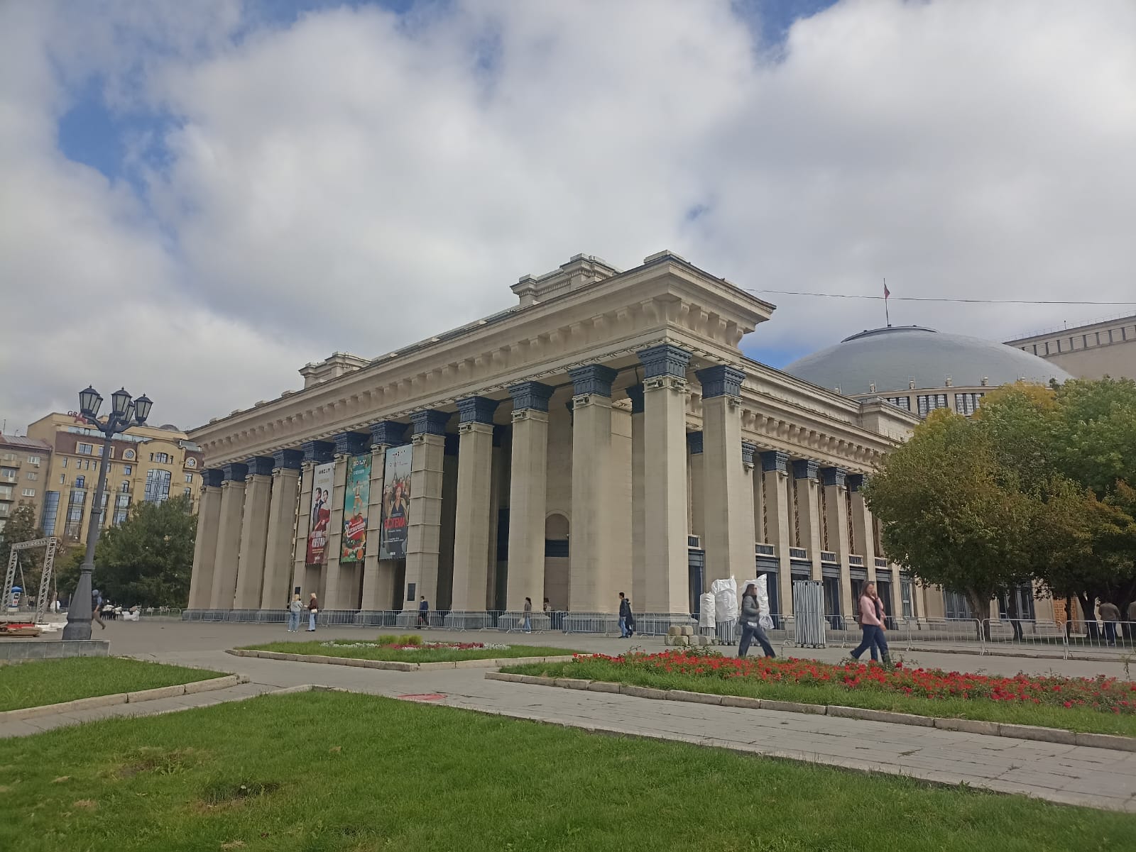 https://upforme.ru/uploads/0001/d0/60/4986/111328.jpg