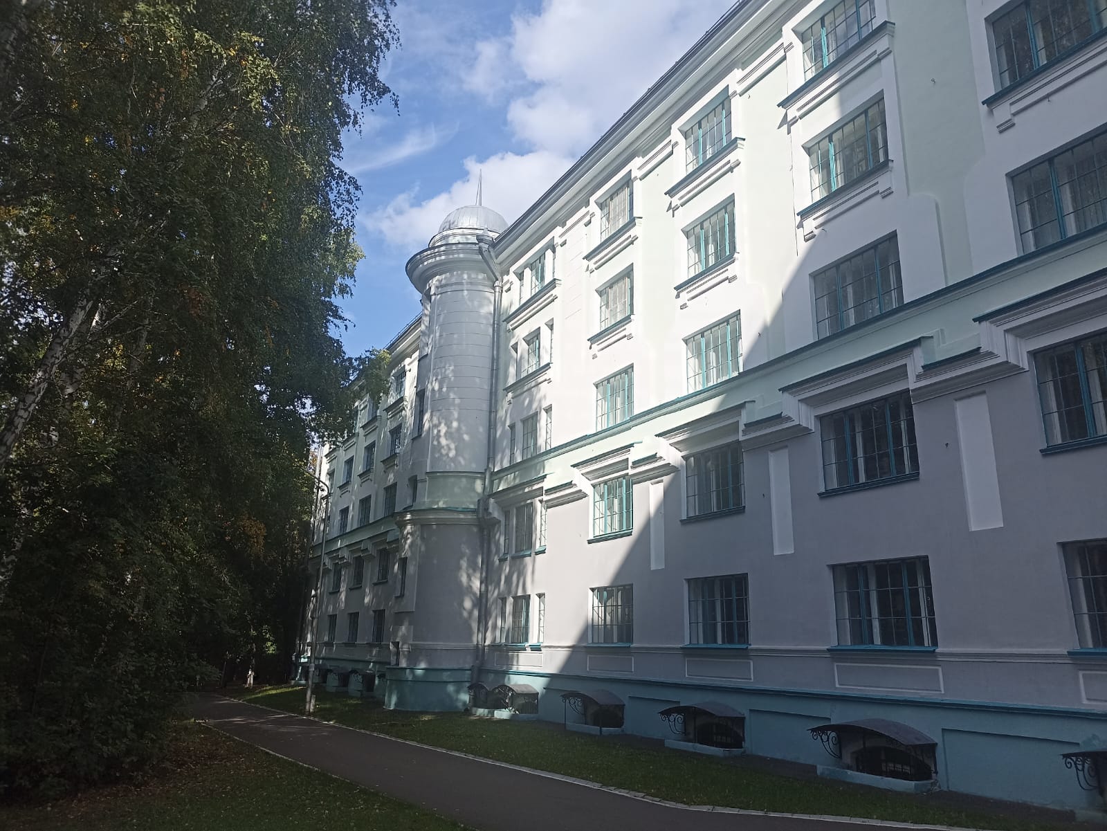 https://upforme.ru/uploads/0001/d0/60/4986/206495.jpg