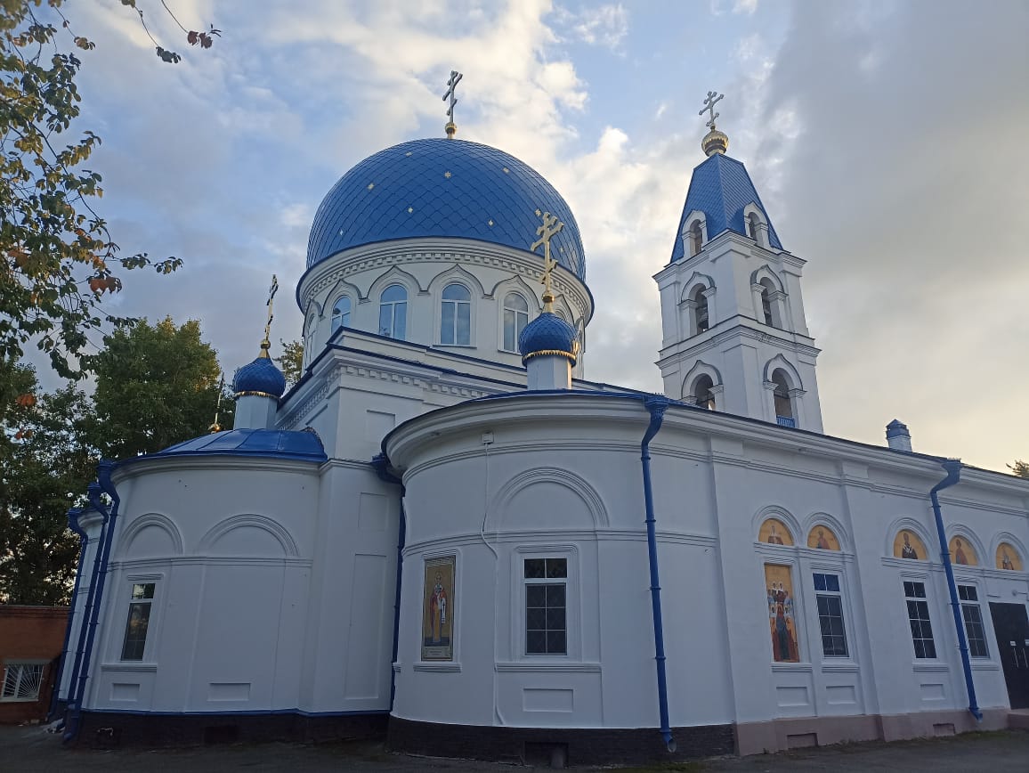 https://upforme.ru/uploads/0001/d0/60/4986/228650.jpg