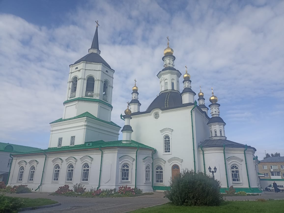 https://upforme.ru/uploads/0001/d0/60/4986/312224.jpg