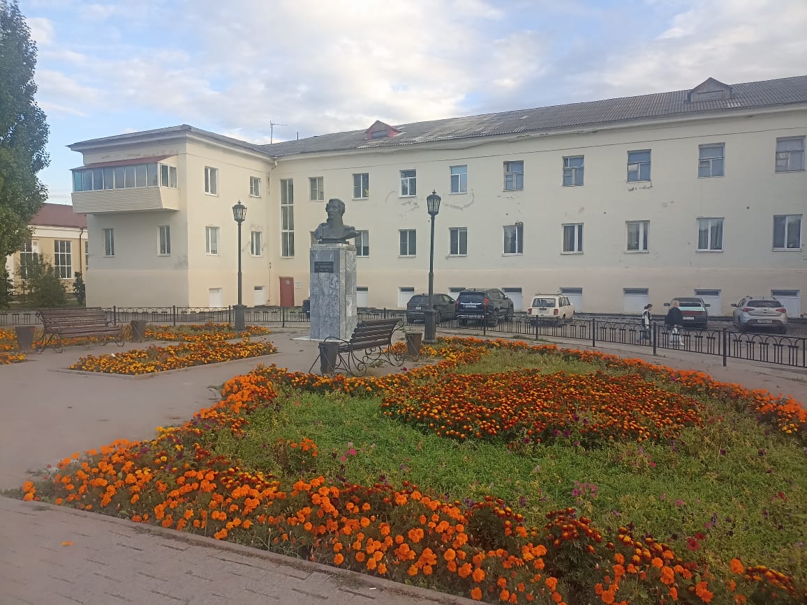 https://upforme.ru/uploads/0001/d0/60/4986/316355.jpg