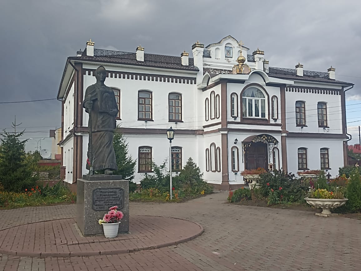 https://upforme.ru/uploads/0001/d0/60/4986/327842.jpg
