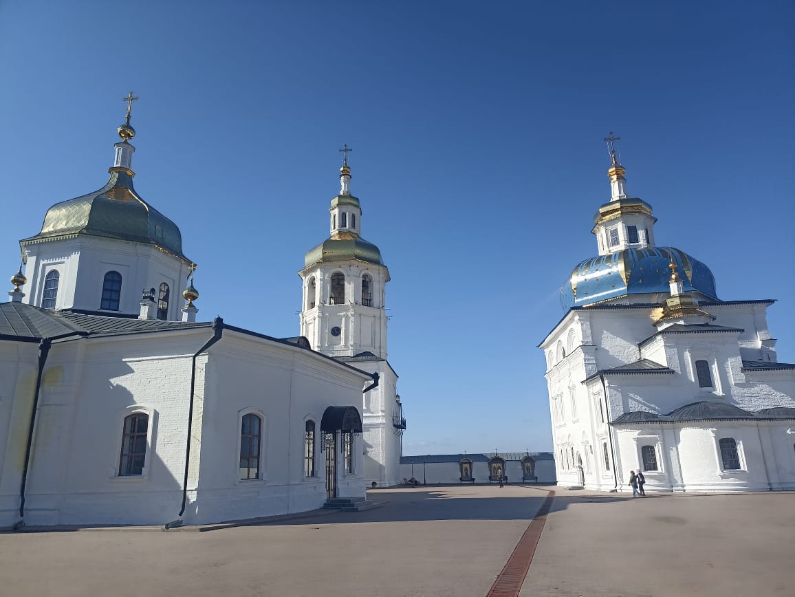 https://upforme.ru/uploads/0001/d0/60/4986/338910.jpg