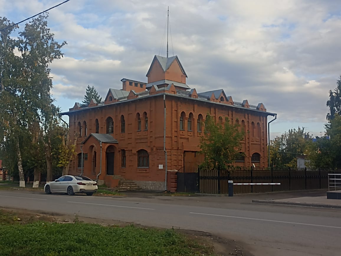 https://upforme.ru/uploads/0001/d0/60/4986/339815.jpg