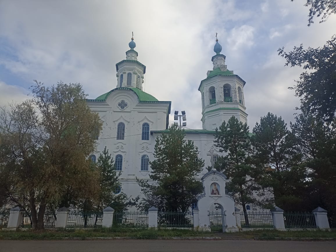 https://upforme.ru/uploads/0001/d0/60/4986/384104.jpg
