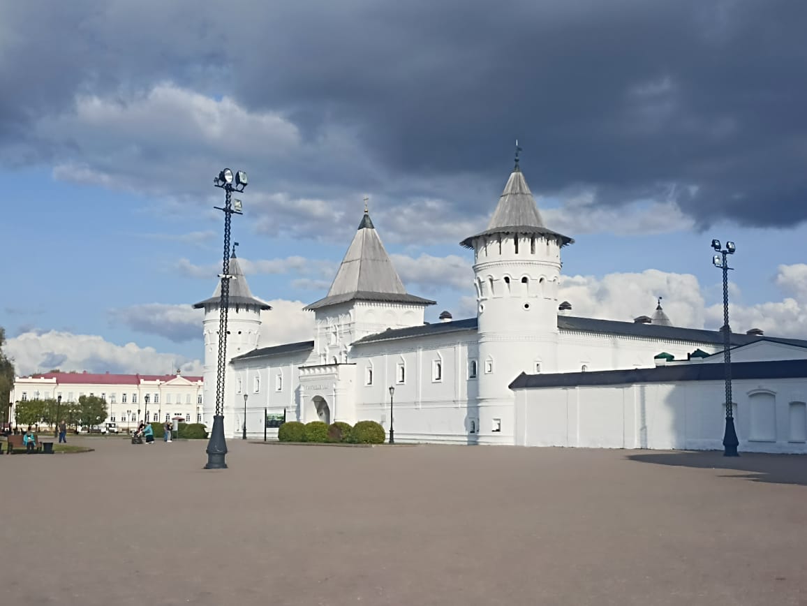 https://upforme.ru/uploads/0001/d0/60/4986/439940.jpg