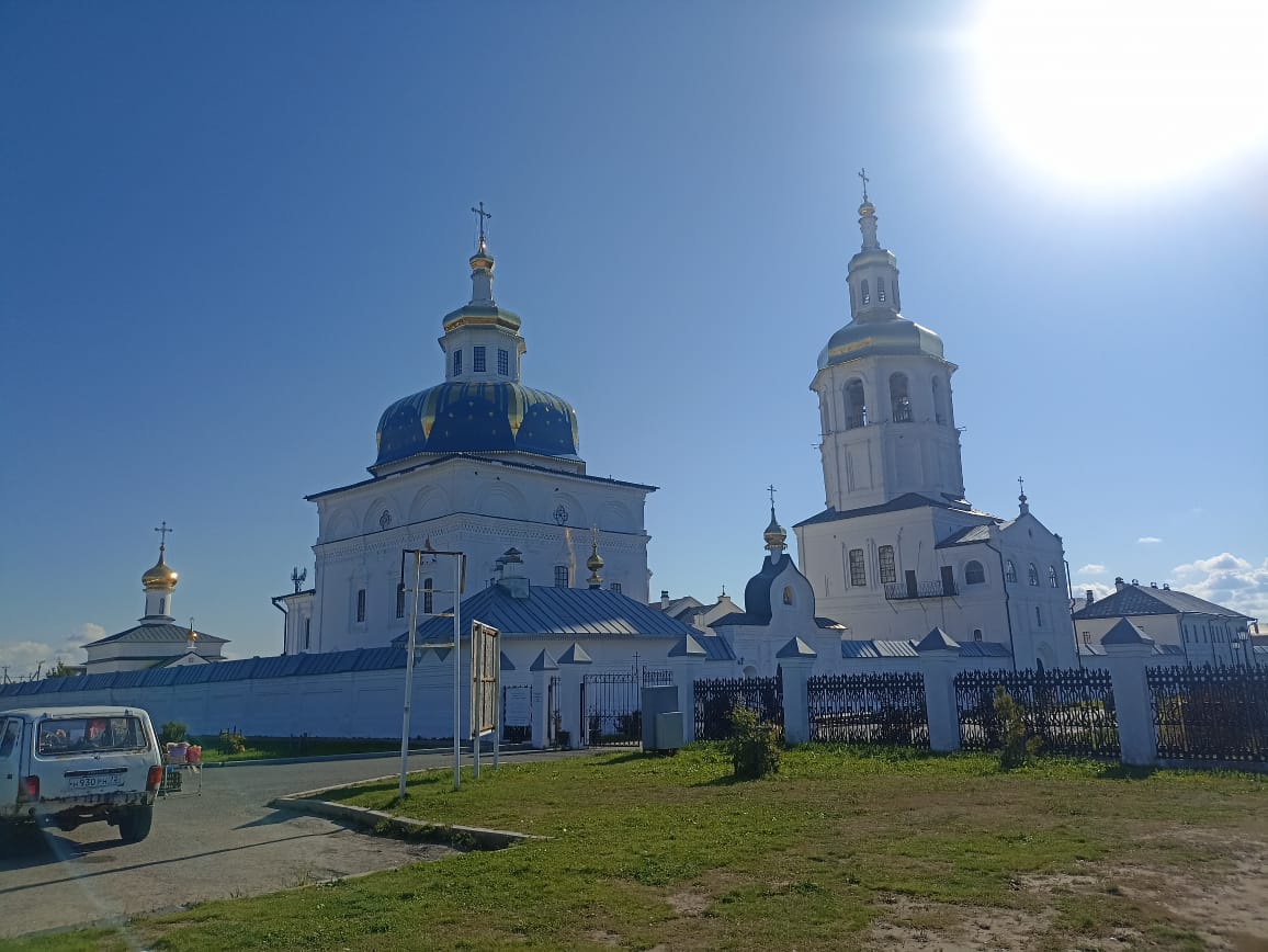 https://upforme.ru/uploads/0001/d0/60/4986/457392.jpg