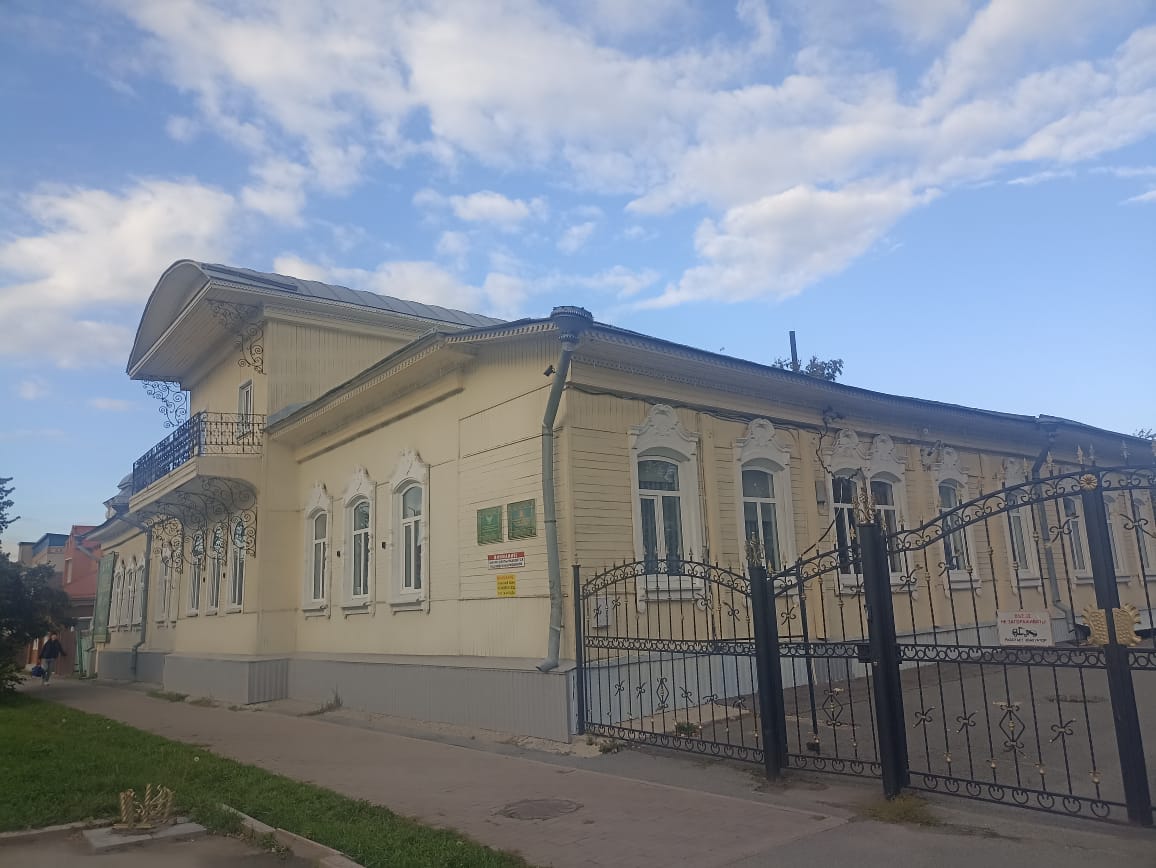 https://upforme.ru/uploads/0001/d0/60/4986/459385.jpg