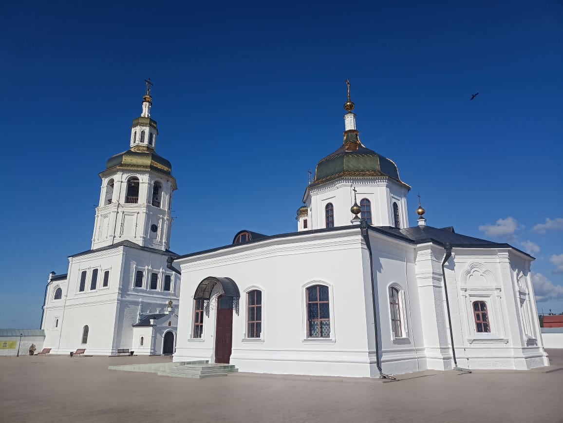 https://upforme.ru/uploads/0001/d0/60/4986/465066.jpg