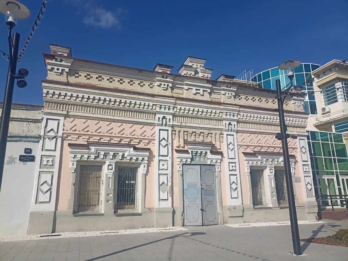 https://upforme.ru/uploads/0001/d0/60/4986/556880.jpg