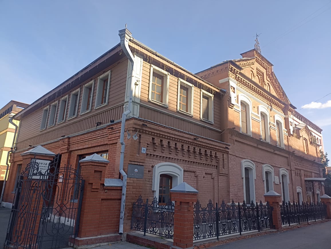https://upforme.ru/uploads/0001/d0/60/4986/606092.jpg