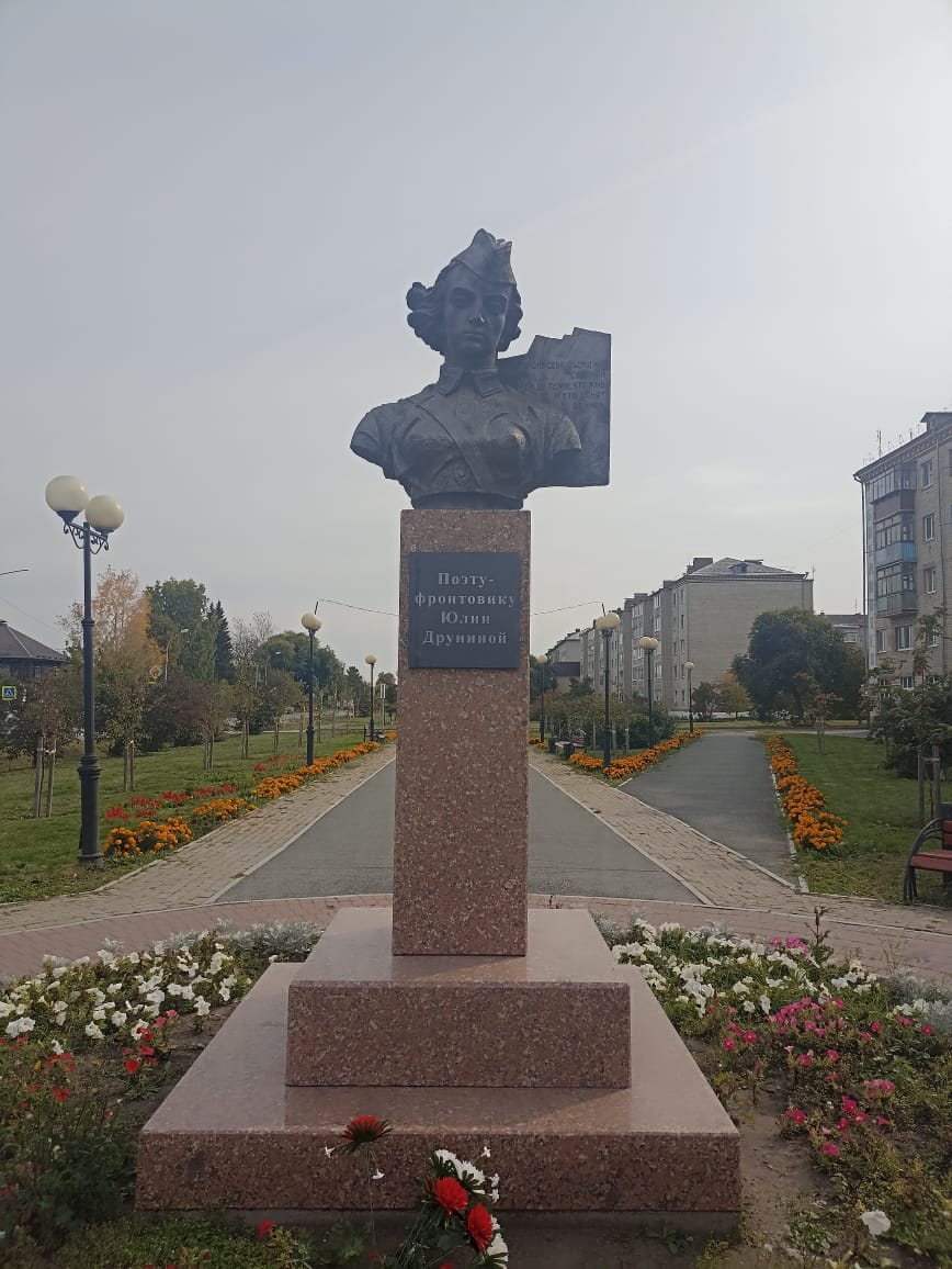 https://upforme.ru/uploads/0001/d0/60/4986/619949.jpg
