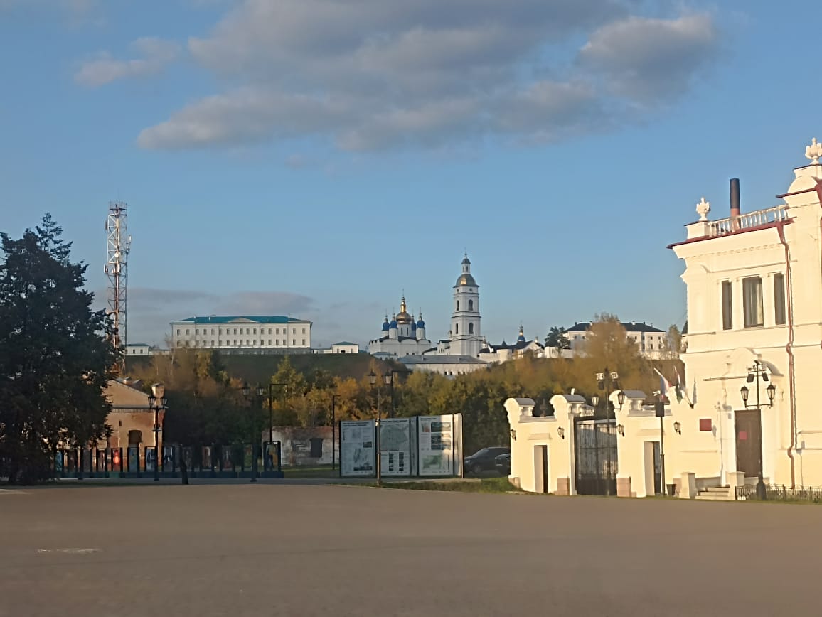 https://upforme.ru/uploads/0001/d0/60/4986/665483.jpg