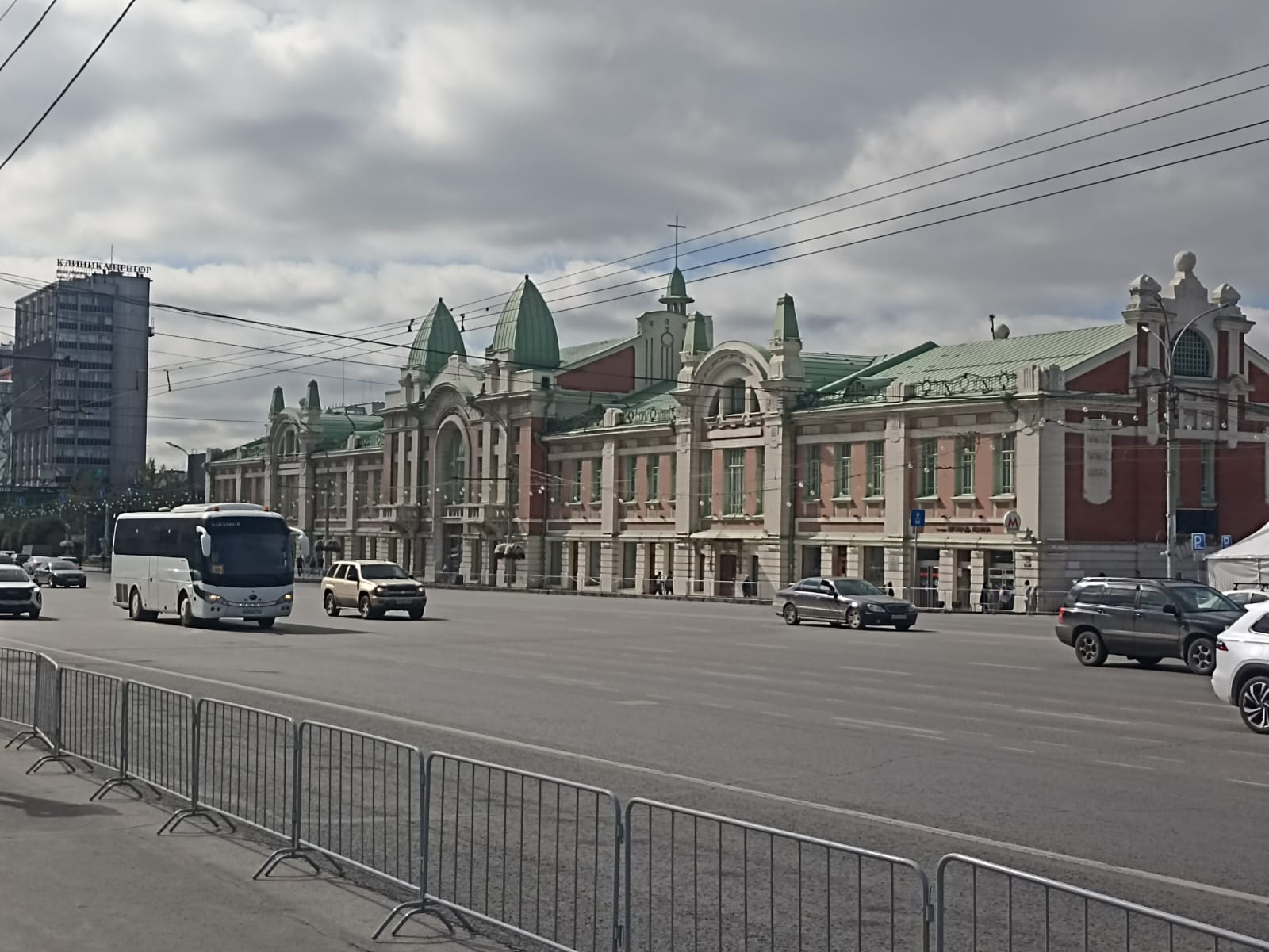 https://upforme.ru/uploads/0001/d0/60/4986/702663.jpg