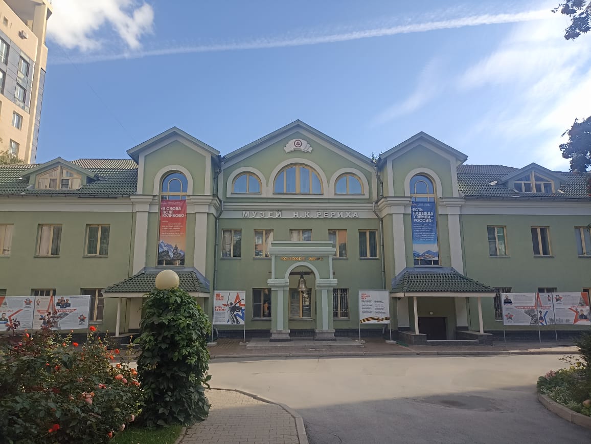 https://upforme.ru/uploads/0001/d0/60/4986/742081.jpg