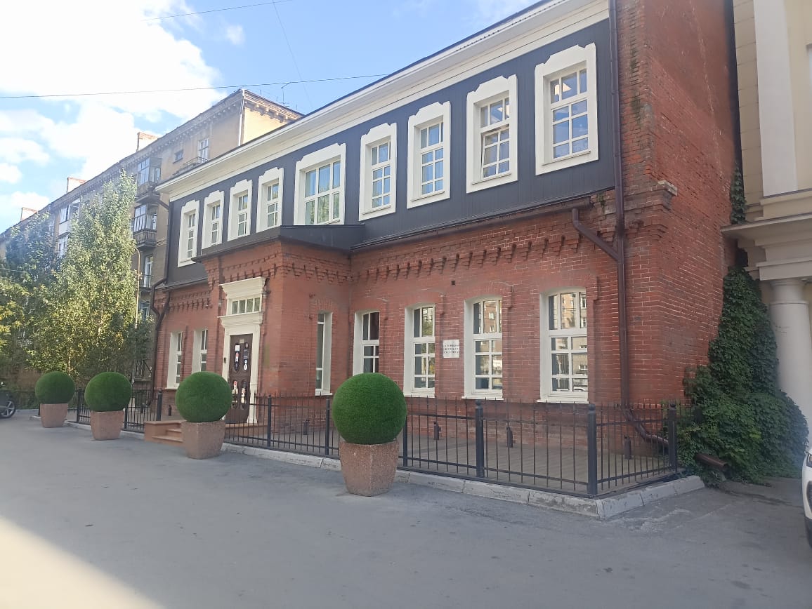https://upforme.ru/uploads/0001/d0/60/4986/743058.jpg