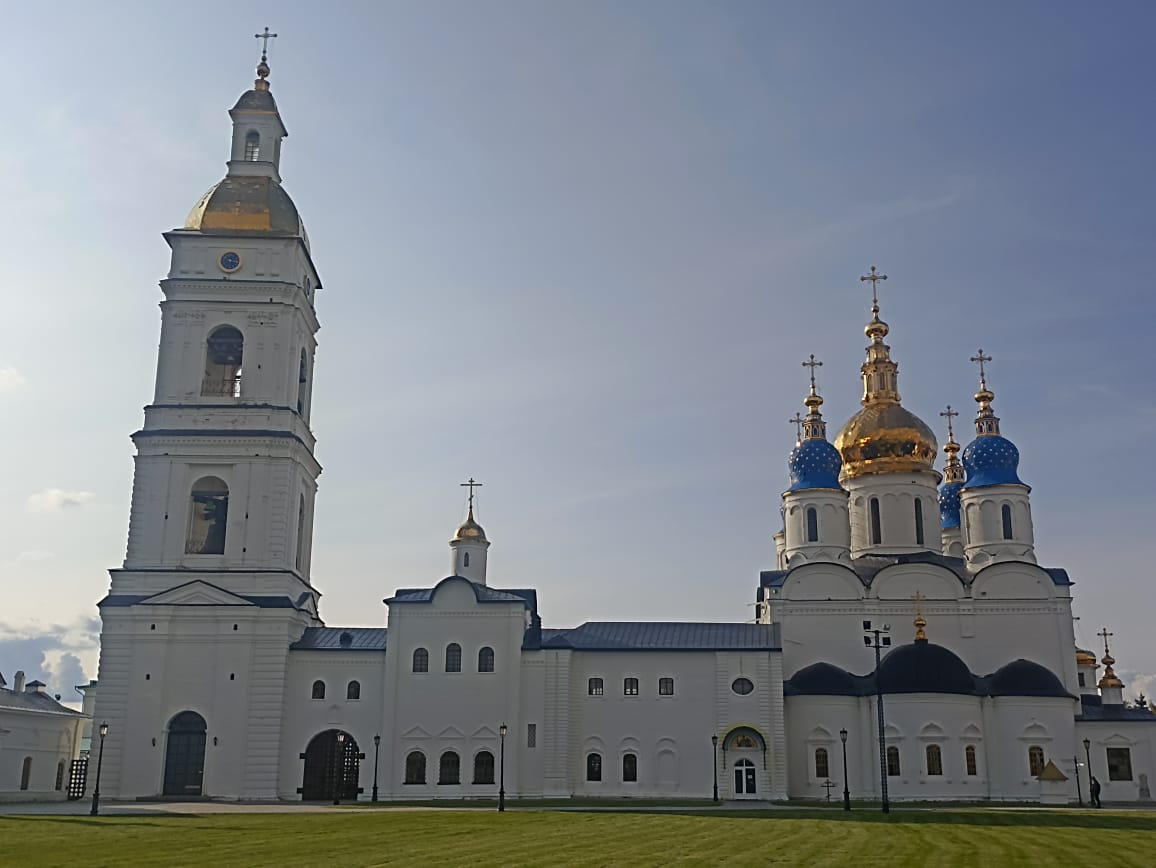 https://upforme.ru/uploads/0001/d0/60/4986/776546.jpg