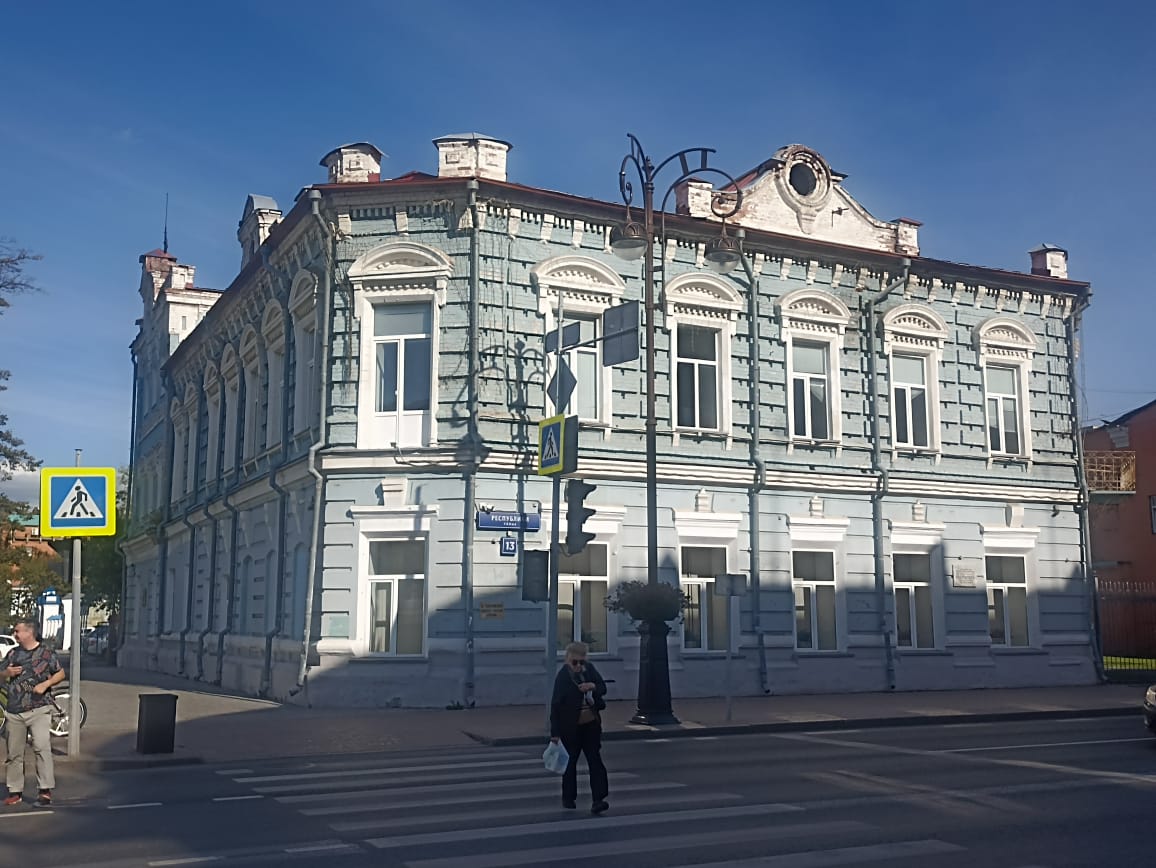 https://upforme.ru/uploads/0001/d0/60/4986/794192.jpg