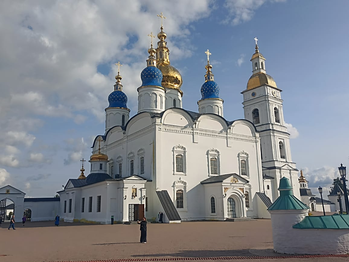 https://upforme.ru/uploads/0001/d0/60/4986/831443.jpg
