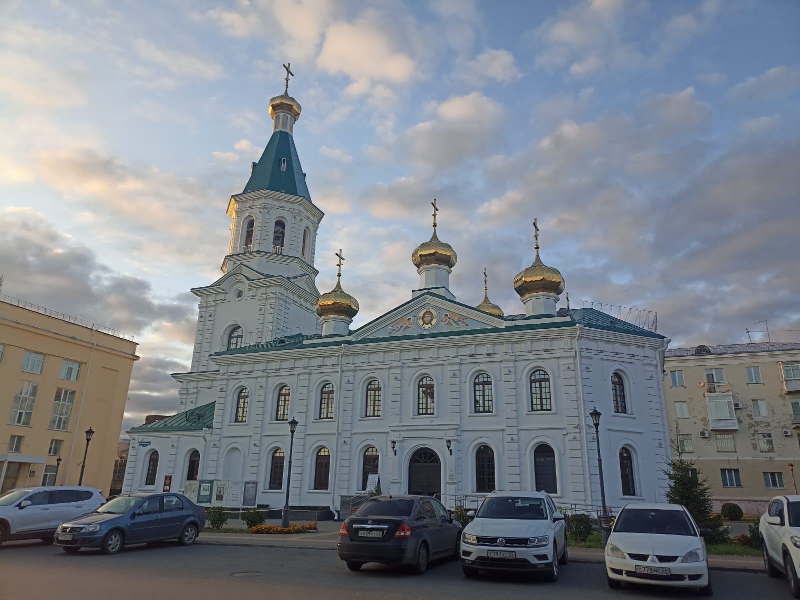 https://upforme.ru/uploads/0001/d0/60/4986/896437.jpg