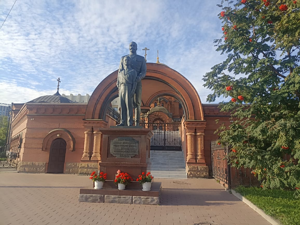 https://upforme.ru/uploads/0001/d0/60/4986/941369.jpg