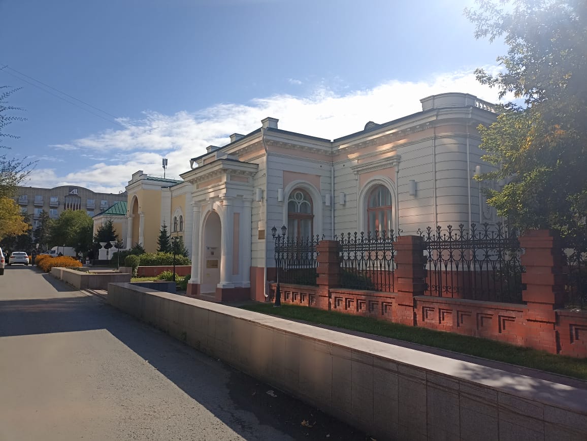 https://upforme.ru/uploads/0001/d0/60/4986/977626.jpg