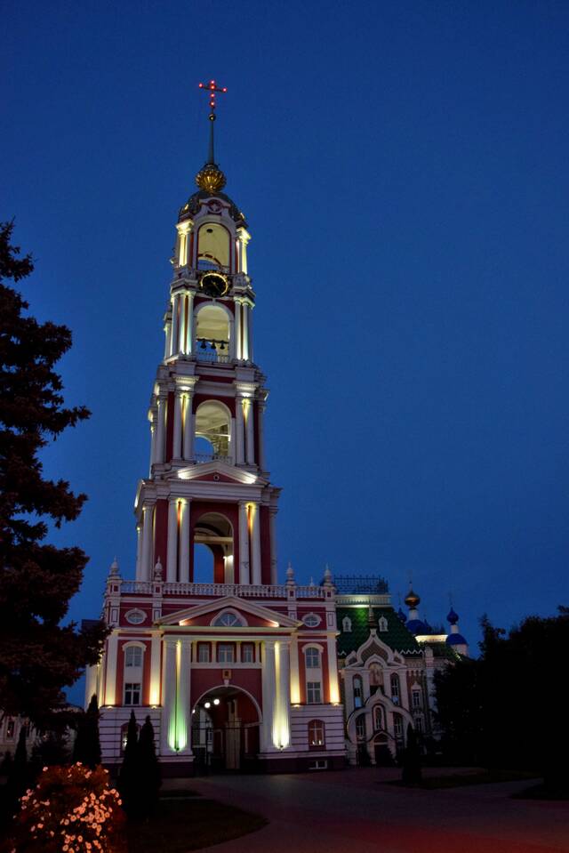 https://upforme.ru/uploads/0001/d0/60/759/446226.jpg