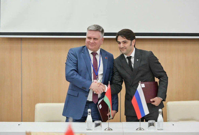 https://upforme.ru/uploads/0003/9a/4f/1241/20983.jpg