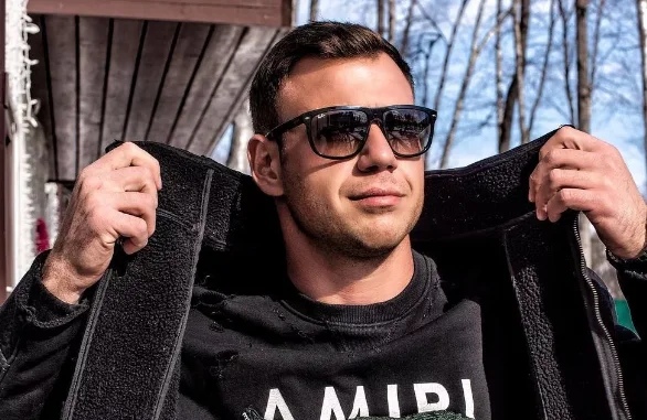 https://upforme.ru/uploads/0004/02/e8/9346/t34513.jpg