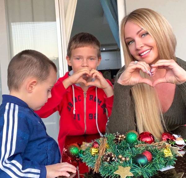 https://upforme.ru/uploads/0004/02/e8/9346/t81777.jpg