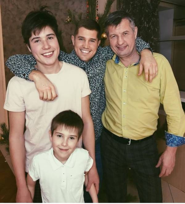 https://upforme.ru/uploads/0004/02/e8/9346/t87137.jpg