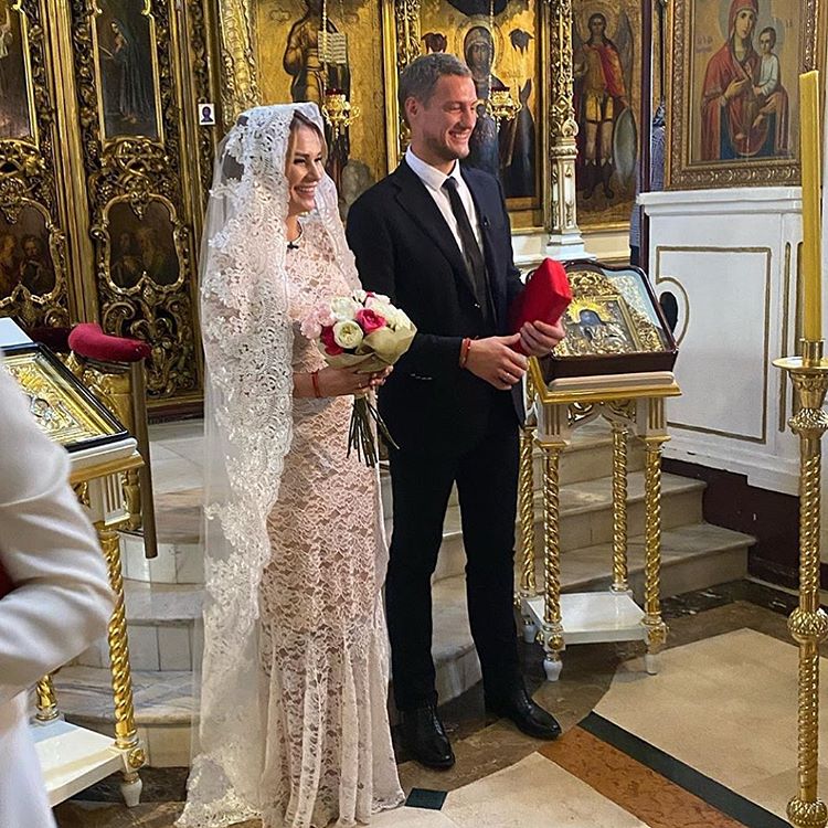 https://upforme.ru/uploads/0004/02/e8/9402/40950.jpg