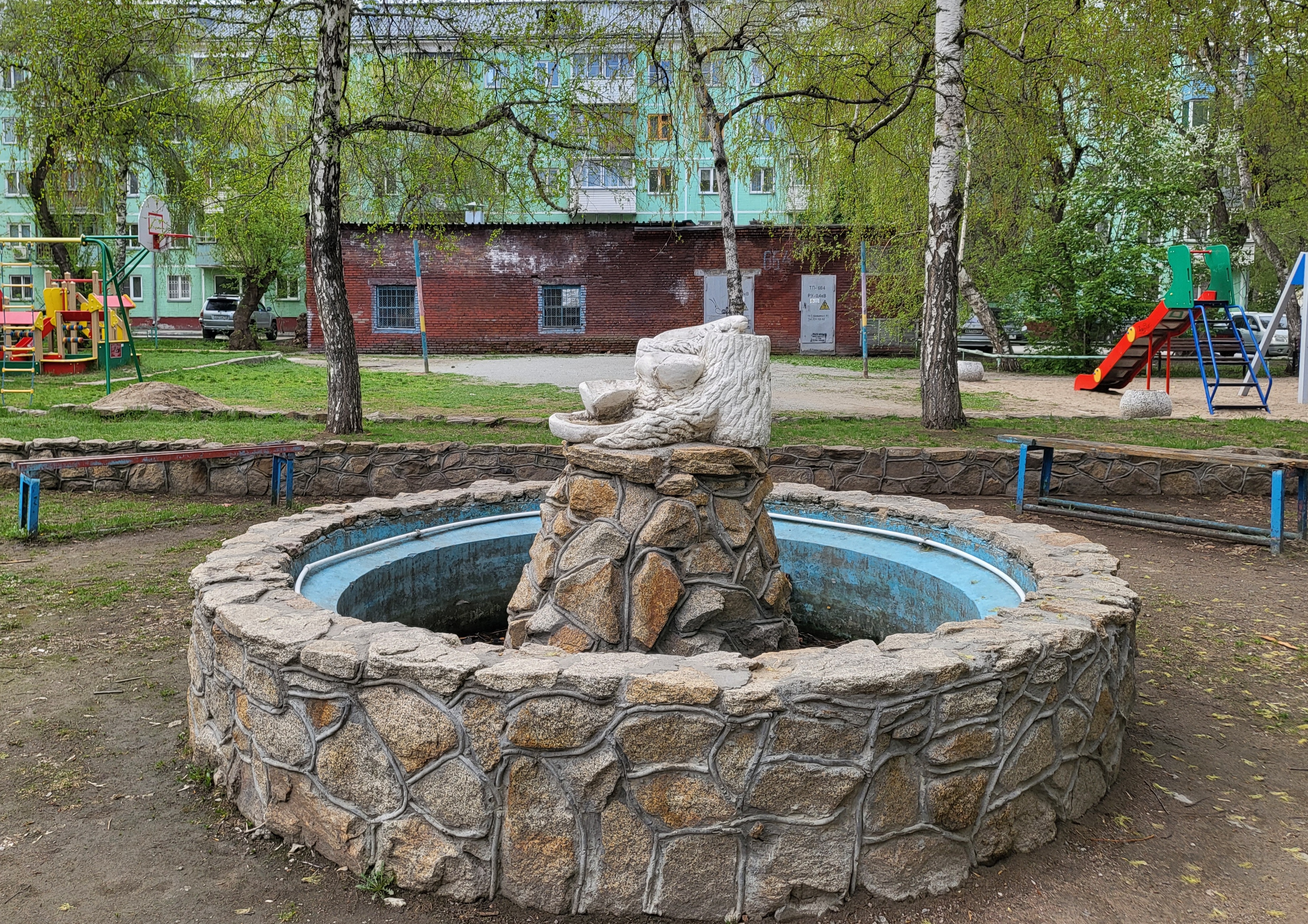 https://upforme.ru/uploads/000a/1b/4d/1535/476176.jpg