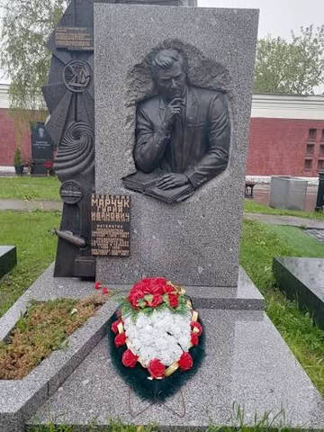 https://upforme.ru/uploads/000a/1b/4d/2045/t238729.jpg