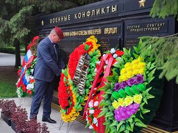 https://upforme.ru/uploads/000a/e3/16/1251/t846065.jpg