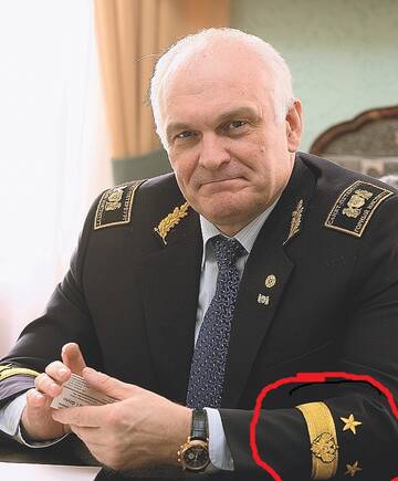 https://upforme.ru/uploads/000b/27/15/2679/t395936.jpg