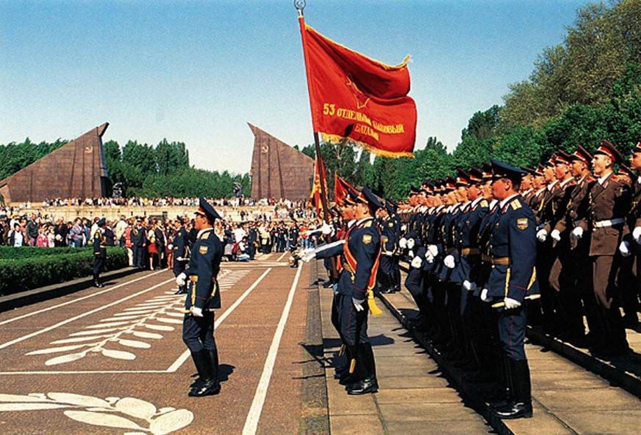 https://upforme.ru/uploads/000b/27/15/61/504016.jpg